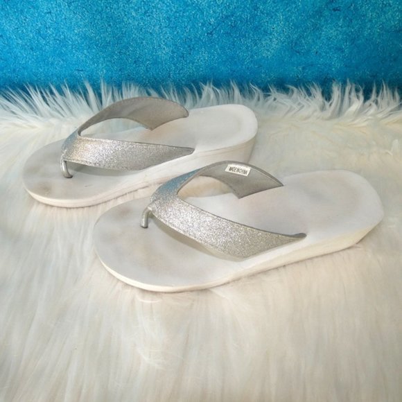 Silver & White Flip Flops - Picture 3 of 10